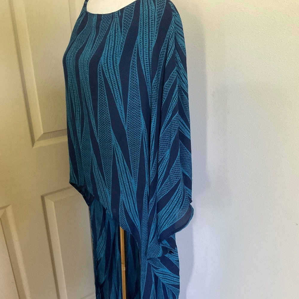High low flowy top - Picture 2 of 5